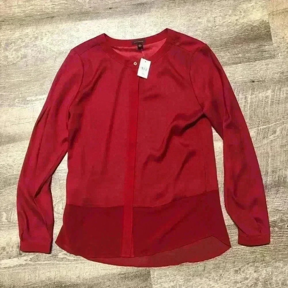 Ann Taylor Women’s Maroon Button-up Blouse XS NWT - Picture 1 of 4